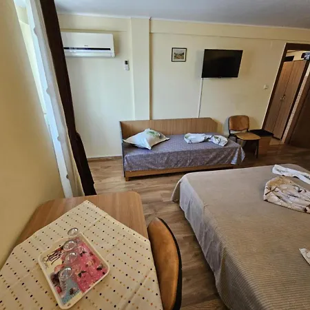 Casa Camy בית הארחה *